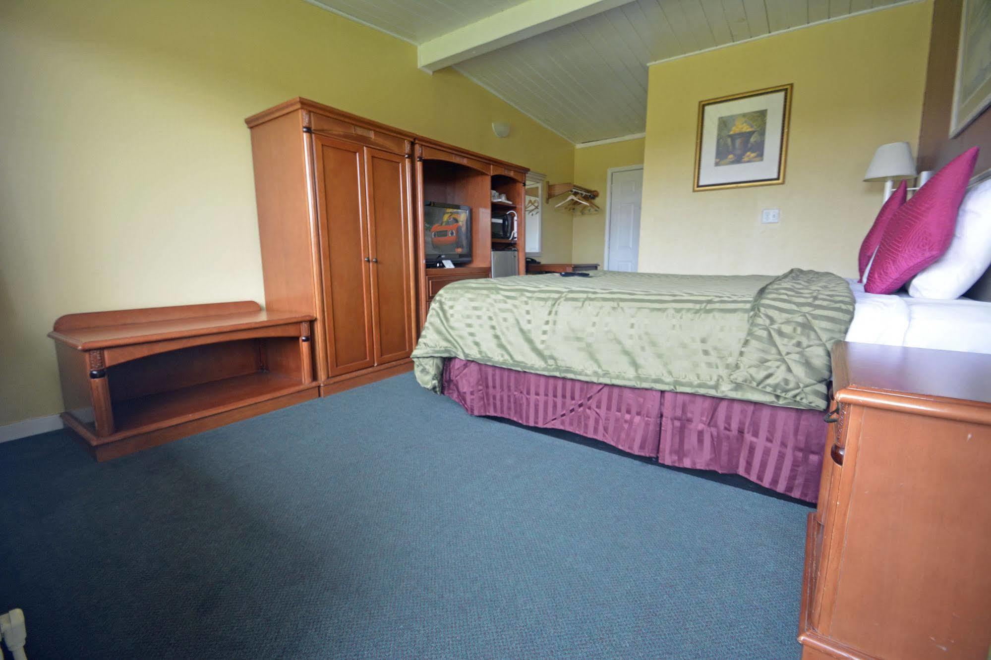 Gateway Inn Red Bluff Kültér fotó